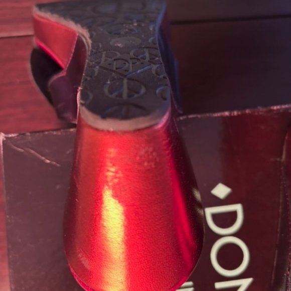 DONALD J PLINER  VINO METALLIC , GRAM-10 PLATFORM WEDGES, 8.5 M/ US - Picture 11 of 14